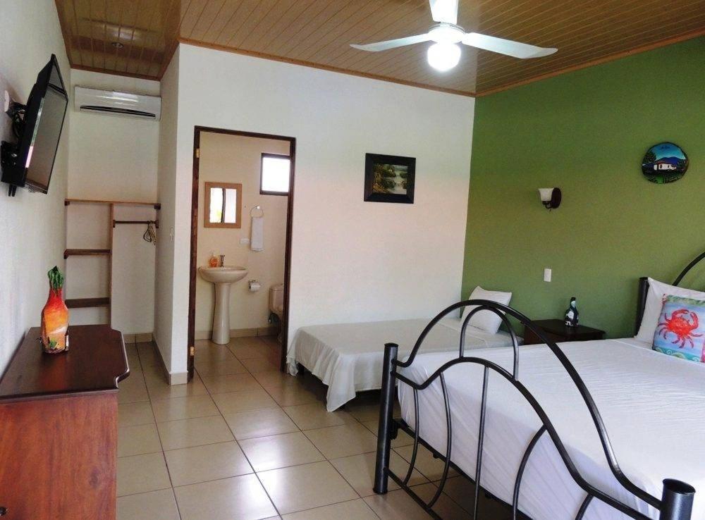 Hotel D'Lucia - Quebrada Ganado, Jaco, Costa Rica Extérieur photo